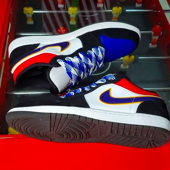 Air Jordan 1 - Picture 6 of 7